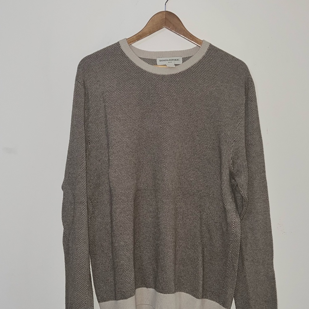 Banana Republic Men's Cotton Khaki Colored Sweater Size XL
